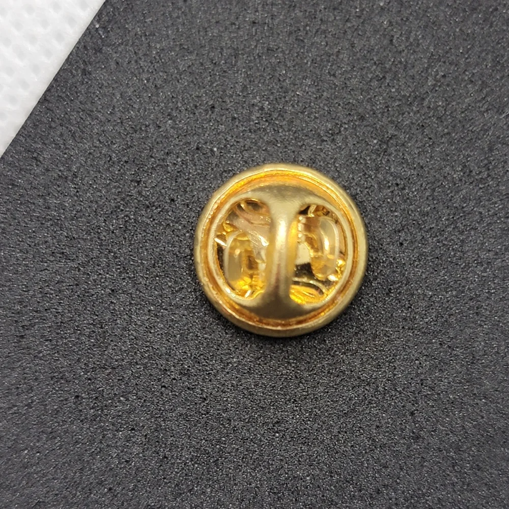 Vintage Stars and Stripes USA Flag Ribbon Traditional Gold Lapel Hat Pin